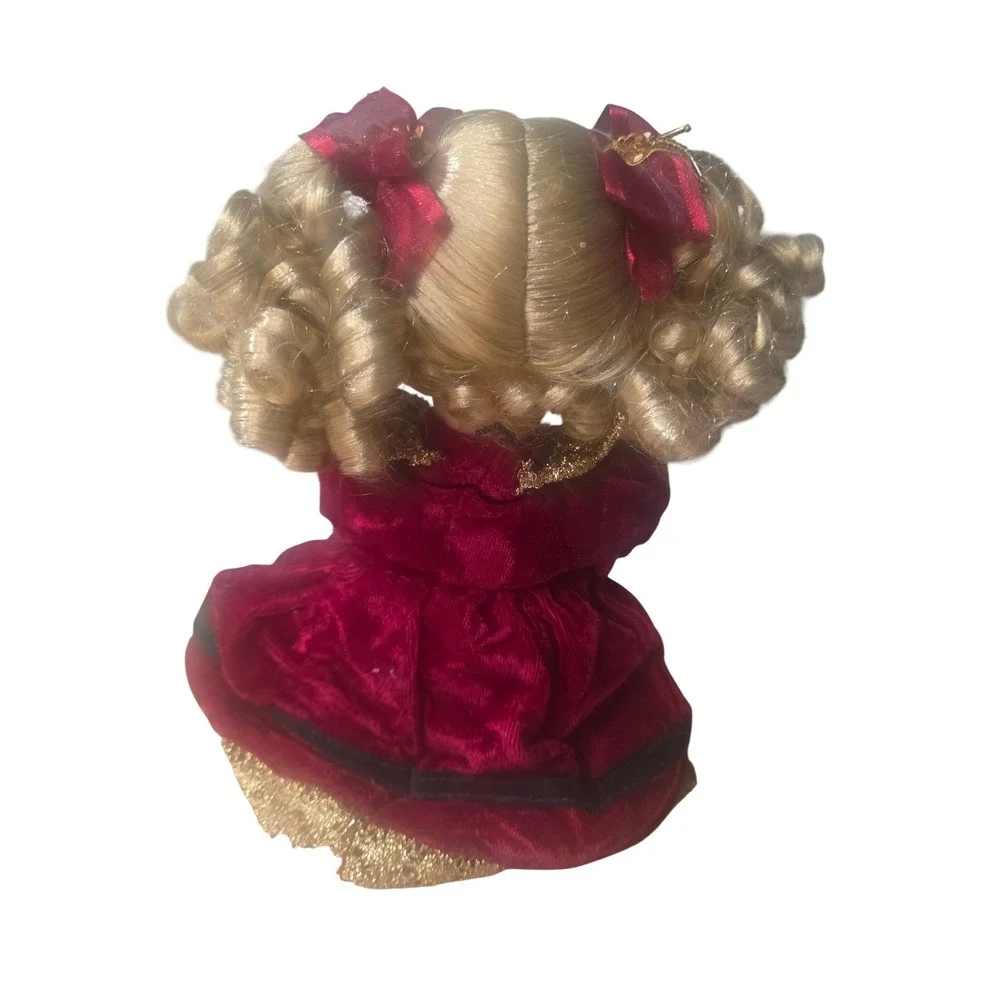 DAN DEE Collector's‎ Choice Porcelain Sitting Musical Doll Set of 3 Vintage